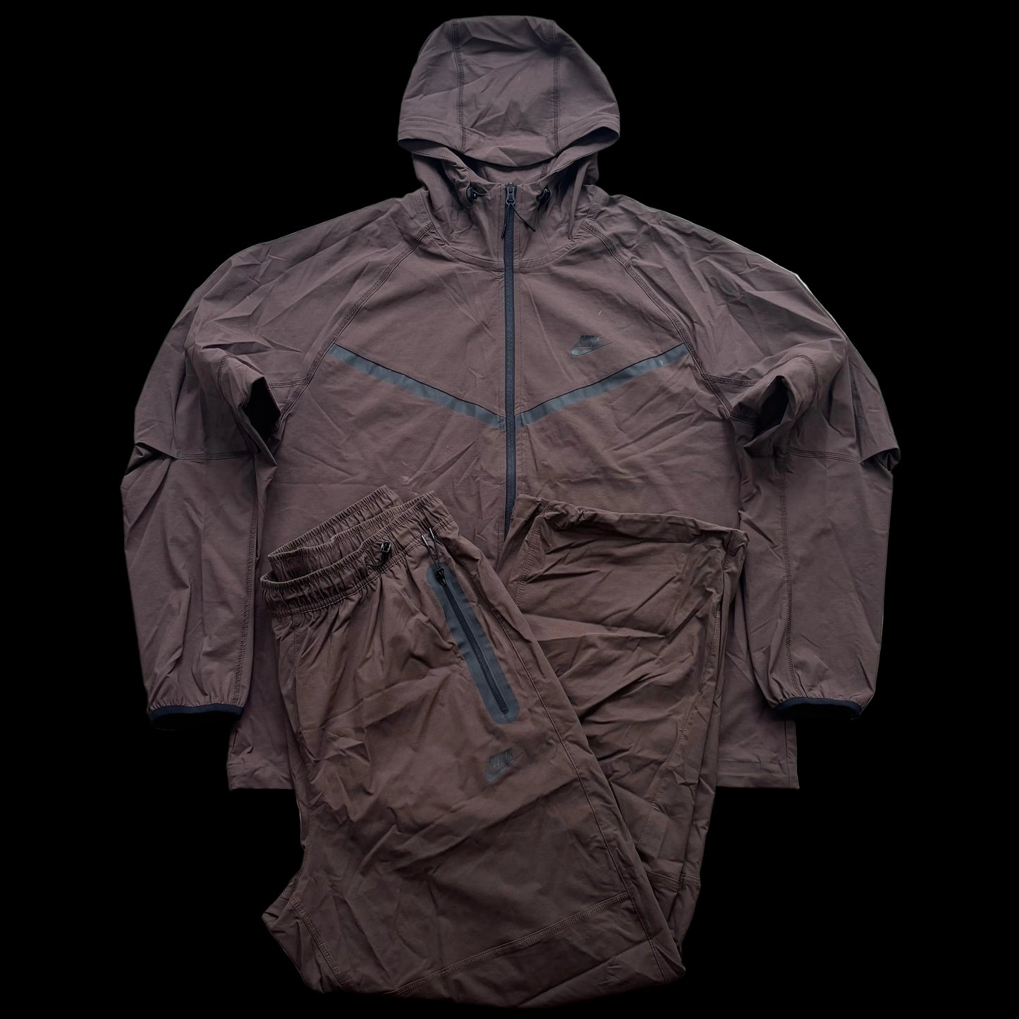 Nike Woven Hooded Tracksuit – Brown – Large